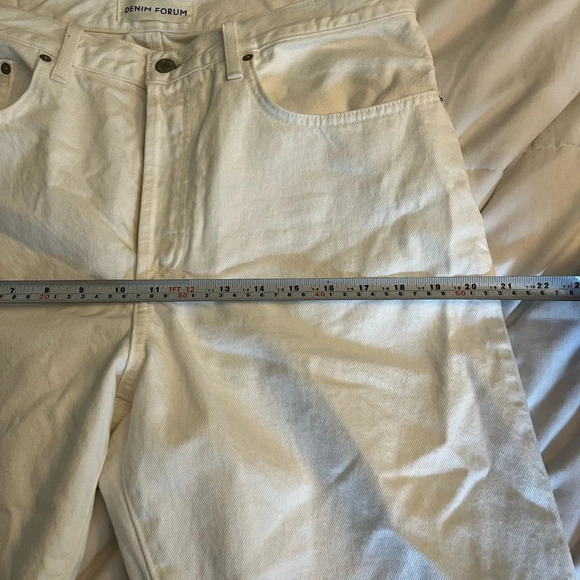 Denim Forum
The  '90s Chloe Mid-Rise white Bermuda Jean shorts size 31 - Picture 15 of 16